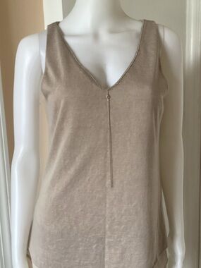 crosby. Beige V-Neck top.